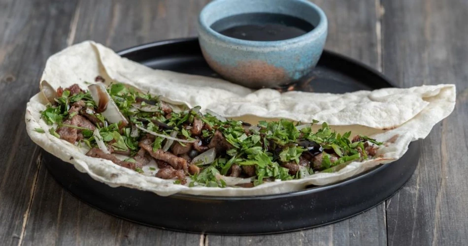 Where to Eat in Riyadh Without Splurging (Under SAR 200)? 12 Budget Friendly Gems!