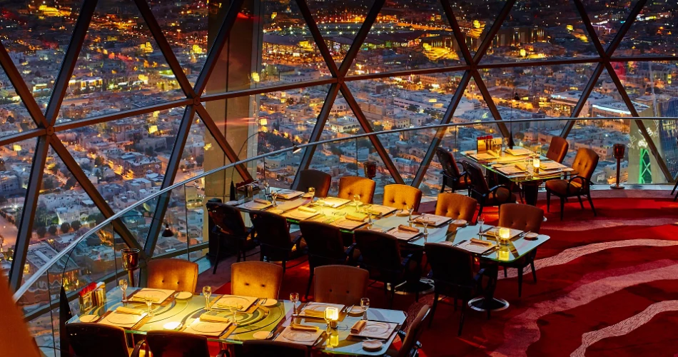 أفضل 10 أماكن لتناول الطعام في الرياض